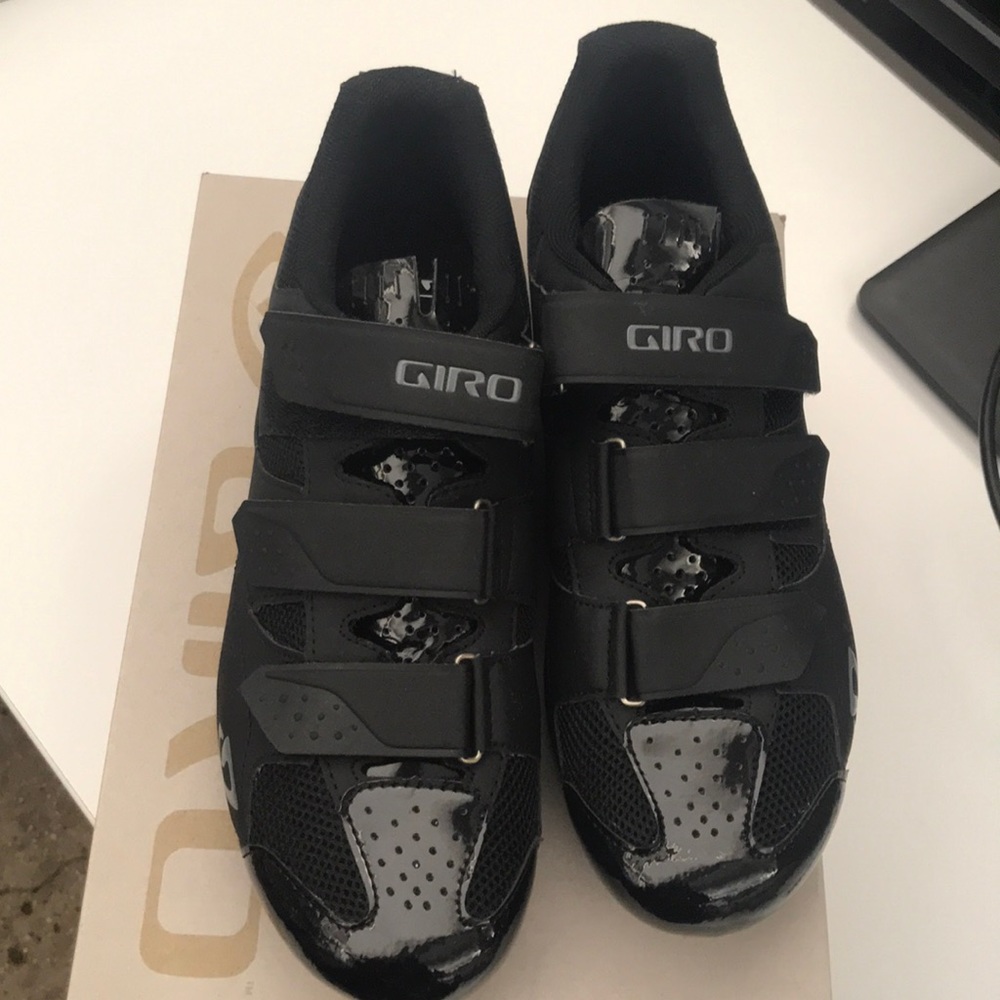 GIRO men’s cycling shoes